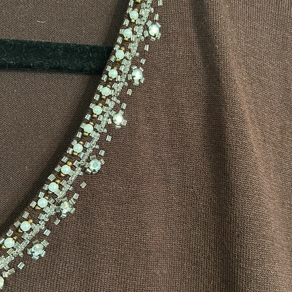 POINTELLE Size X-Large Silk Blend Brown Beaded V-Neck Lightweight Sweater - Picture 3 of 6